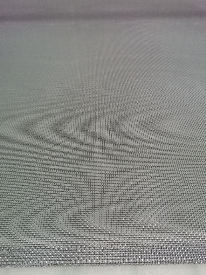 Good quality of epoxy powder coated SELVAGE stainless steel fly screen is available in Jiushen Wire Weaving