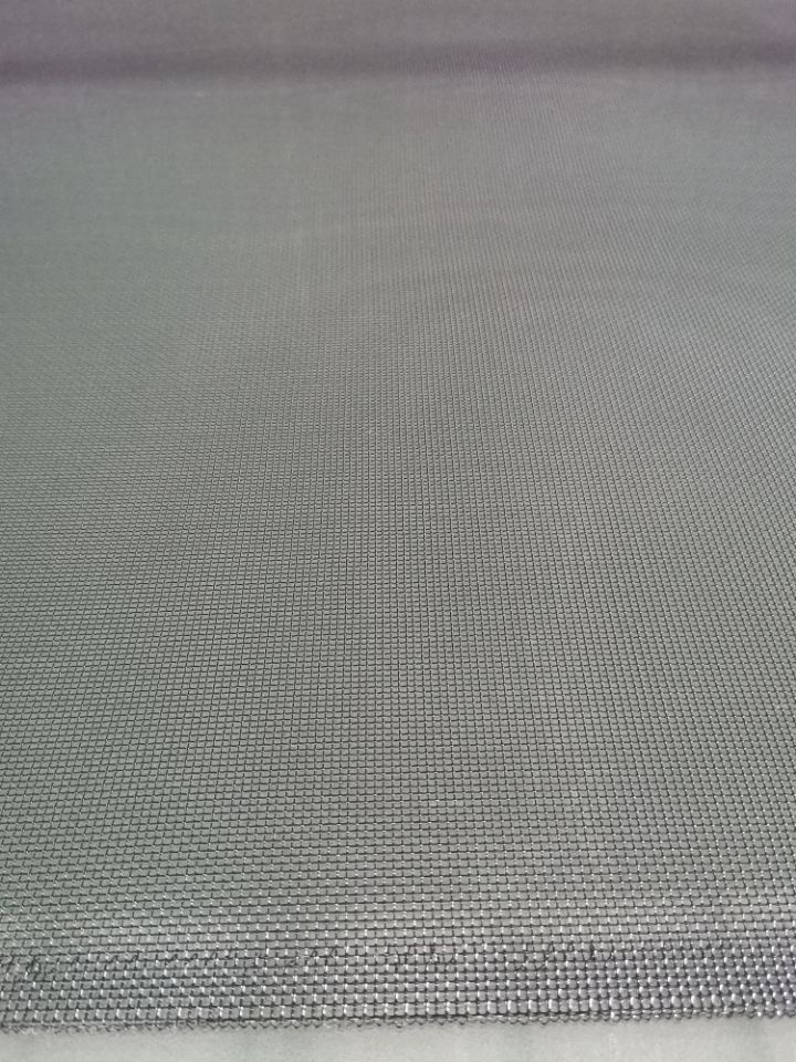 Good quality of epoxy powder coated SELVAGE stainless steel fly screen is available in Jiushen Wire Weaving