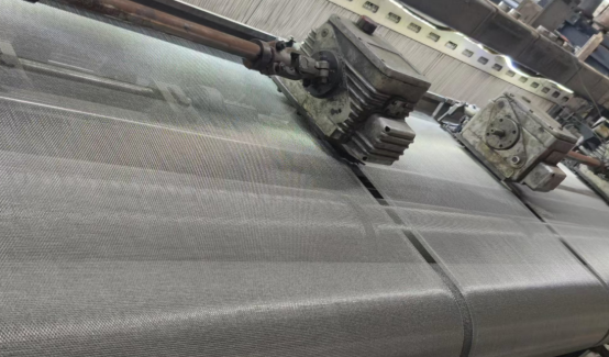 Coastal Architecture Trends: Aluminium Mesh Screens for Corrosion Resistance